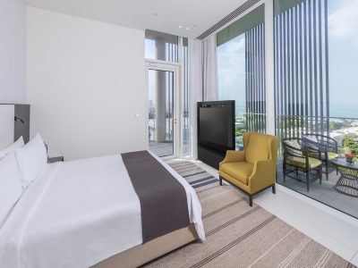 Master Bedroom, Kohinoor Suite with Private Terrace - The Oberoi Beach Resort, Al Zorah
